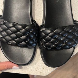 Beautiful  Quality Italian Leather Slides